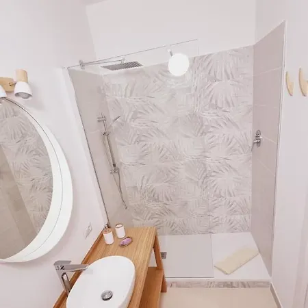 Lotto 16 - בית הארחה 3*