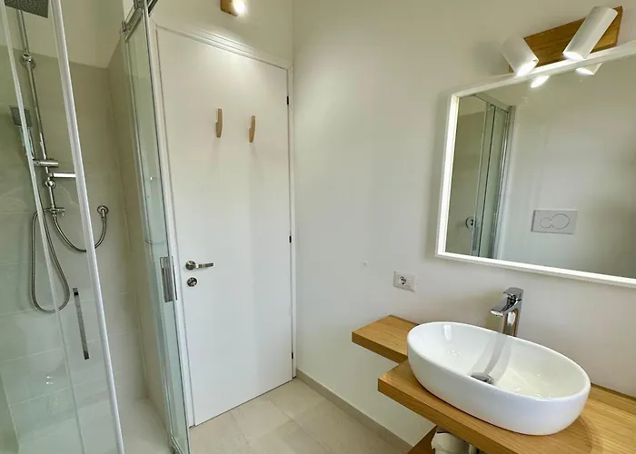 Affittacamere Lotto 16 -